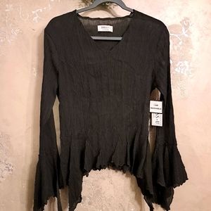 VINTAGE 90S DEADSTOCK BLACK CRINKLE STRETCHY ASYMMETRICAL FLARE SLEEVE T…